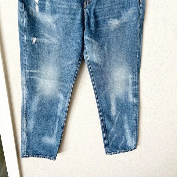 J. Crew Jeans Women's 26 Slouchy Boyfriend in Barn Wash Distressed Faded AX104 - Picture 4 of 9